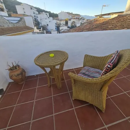 Authentic Charming Spanish Casa Over 100 Years Old Holiday home *
